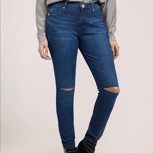 True Religion Halle Mid Rise Skinny with Knee Slit